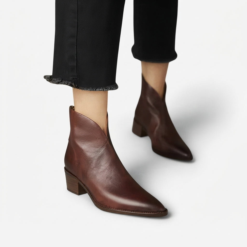 Botas de Cuero Elegantes con Punta Fina para Mujer
