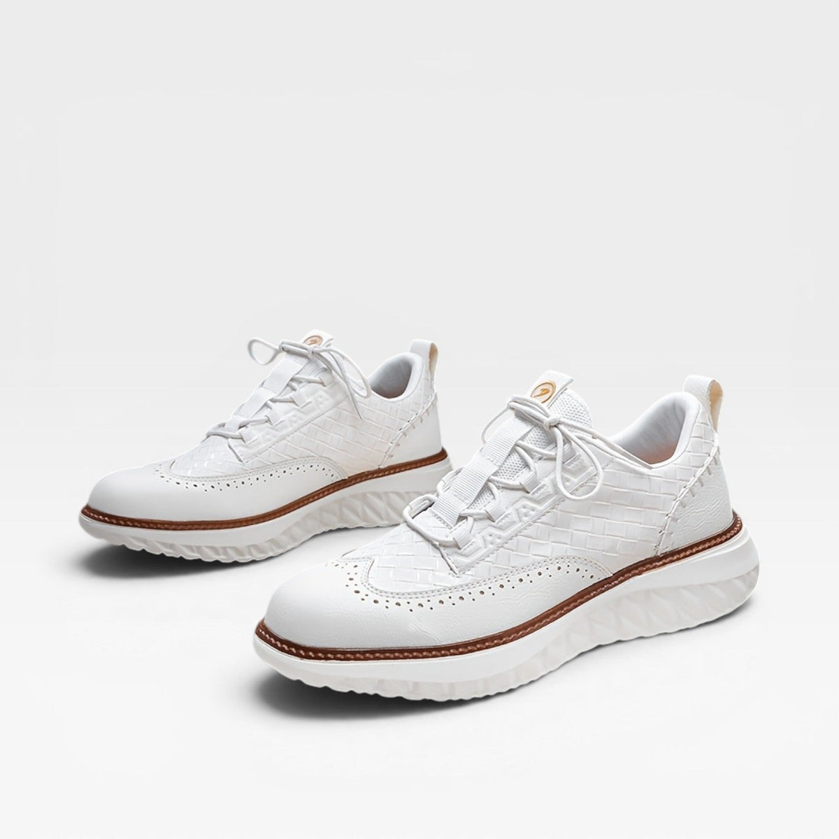 Zapatillas de Cuero Brogue para Hombre – Sneakers Elegantes y Casual