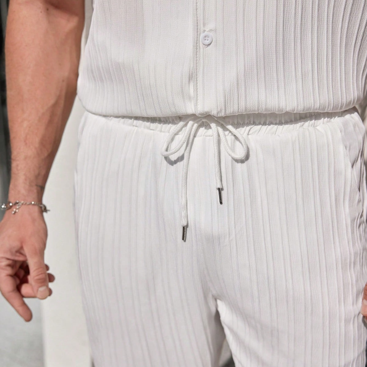 Conjunto de Camisa Texturizada y Pantalones Riviera Ease