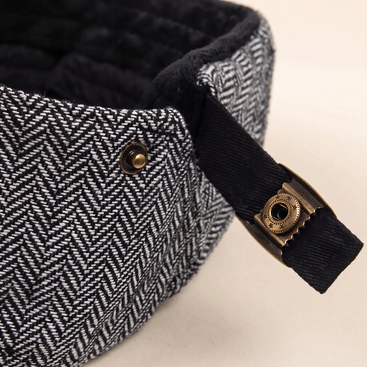 Gorra de conductor de lana en espiga
