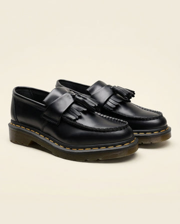 Mocasín de Cuero con Borlas Negro