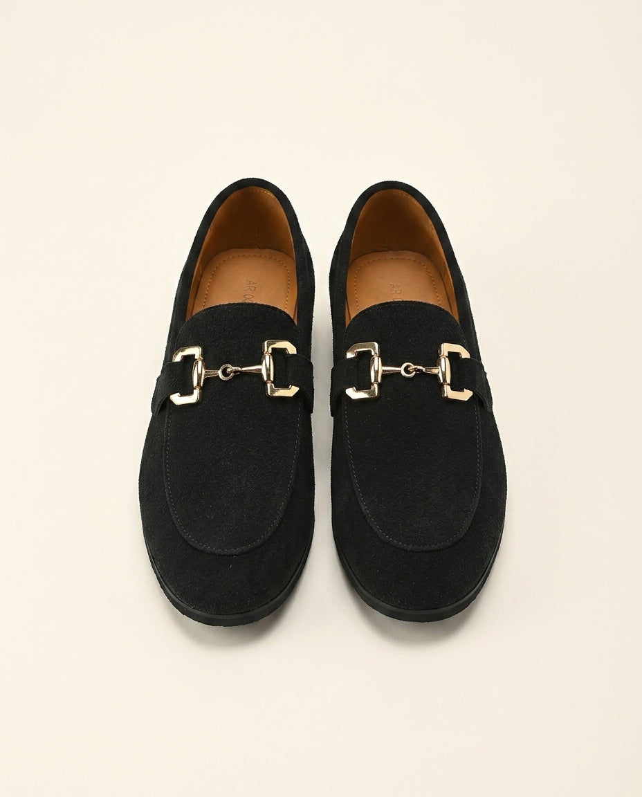 Mocasín de Ante con Hebilla de Caballo Negro