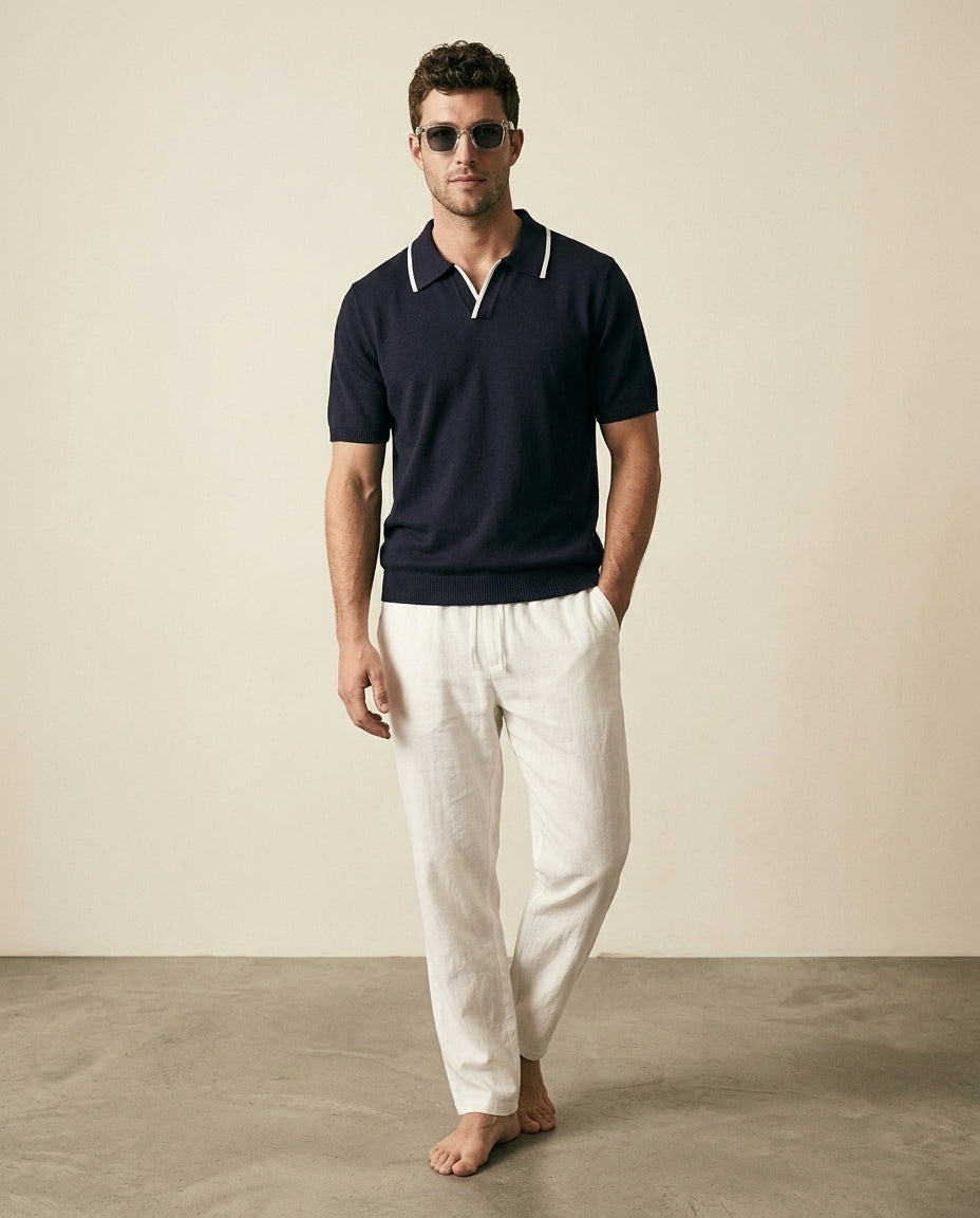 Conjunto de Polo de Punto Marino y Pantalones de Lino Blancos