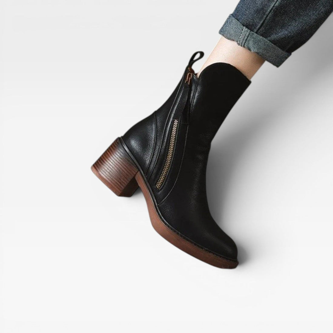 Botas de Cuero para Mujeres – Punta Afila con Tacón Apilado y Cierre de Cremallera Estilo Western