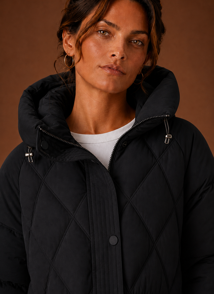 Chaqueta Puffer para Mujer - Con Capucha y Corte Largo con Acolchado en Diamante | Areleon