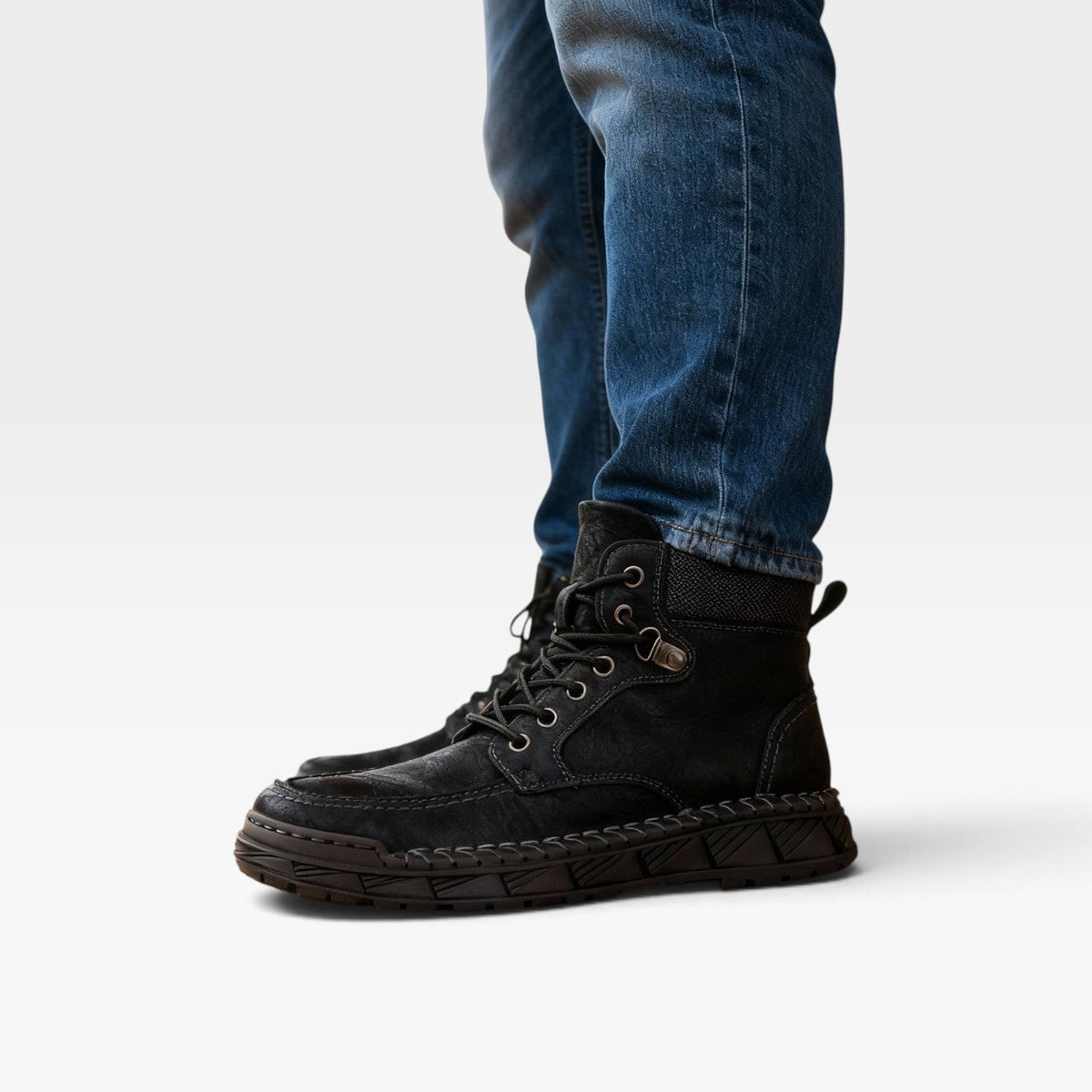 Botas de Ante para Hombre con Cordones
