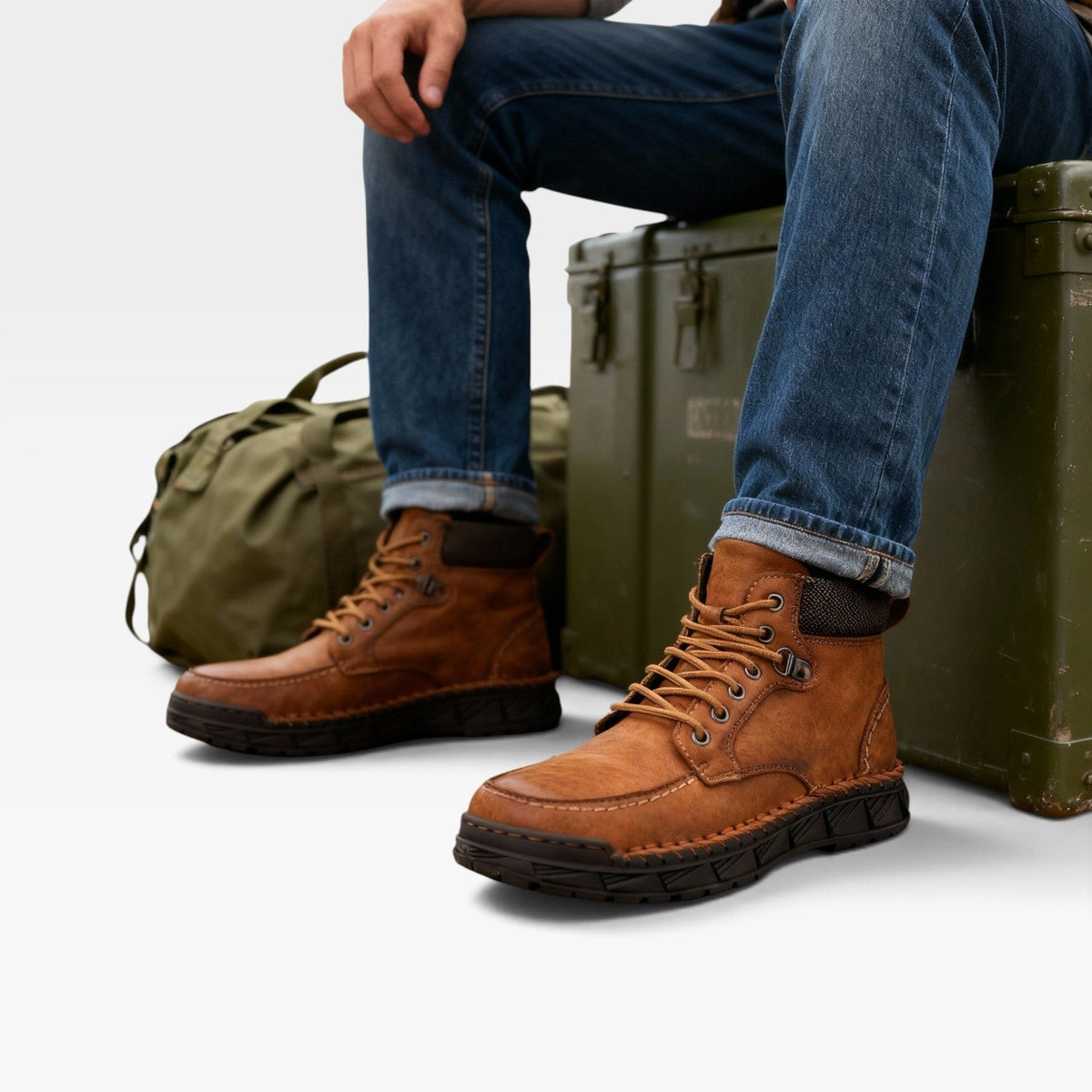 Botas de Ante para Hombre con Cordones